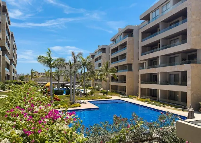 Сasa de vacaciones Elegant With Heated Pool, Pickleball, Gym & Garden Views Cabo San Lucas